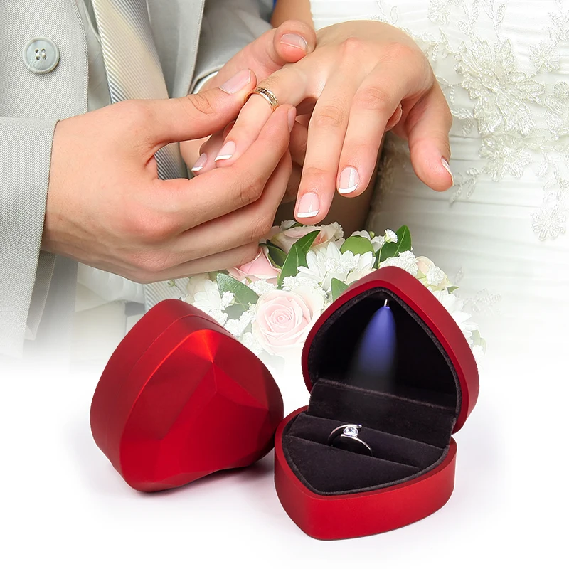 Velvet Ring Box Led Light Proposal - Kalp Şeklinde Kare LED Işıklı Yüzük