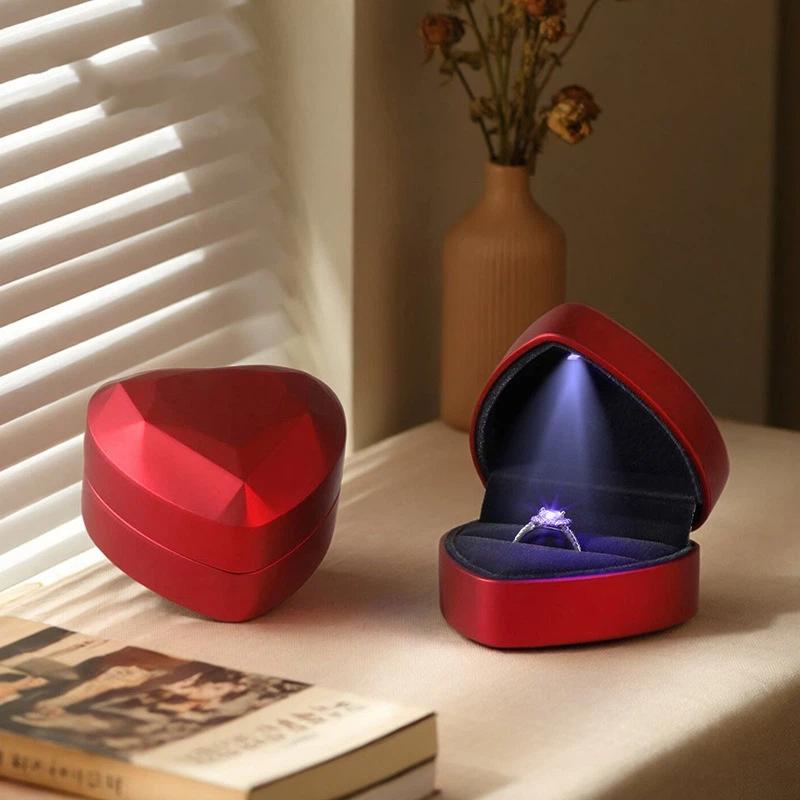 Velvet Ring Box Led Light Proposal - 1 Adet LED Işıklı Mücevher Yüzük