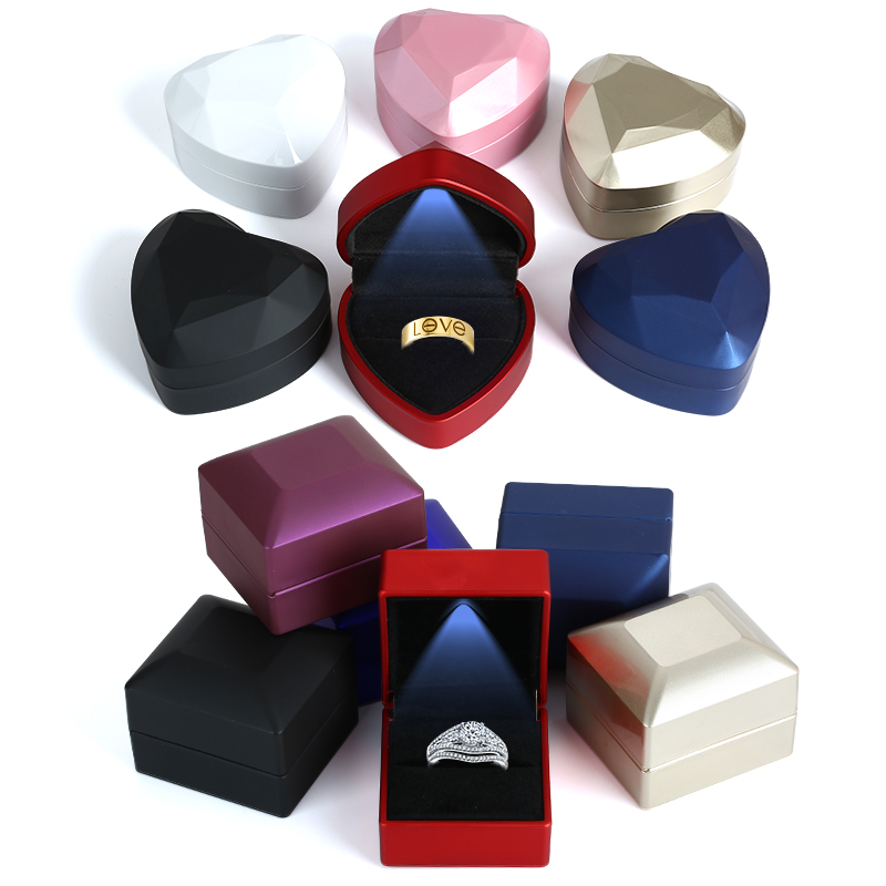 Velvet Ring Box Led Light Proposal - Kalp Kare Şekilli LED Işık Yüzük