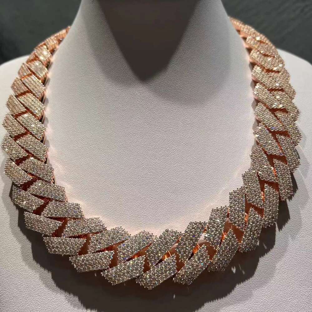 Lüks Hip Hop Lüks Miami Küba Z - Moissanite Cuban Link Chain Iced Out incelemesi ve fiyatı