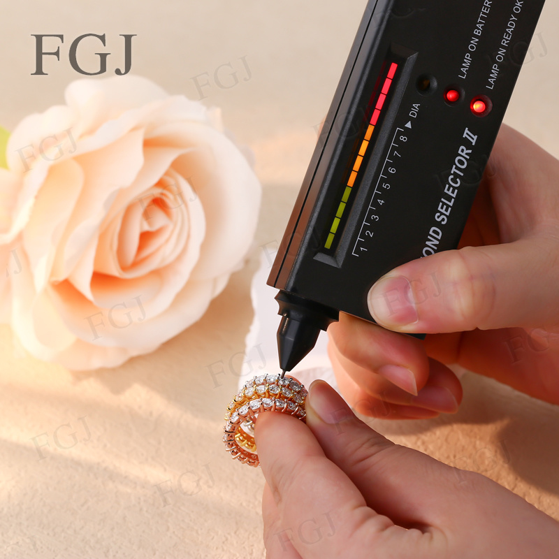 925 Ayar Gümüş Kadın Yüzüğü, M - Moissanite Eternity Band Ring Stackable incelemesi ve fiyatı