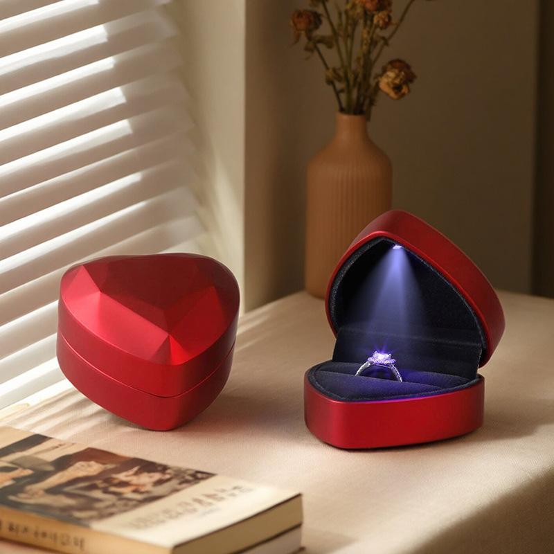 1 Adet LED Işıklı Mücevher Yüz - Velvet Ring Box Led Light Proposal incelemesi ve fiyatı