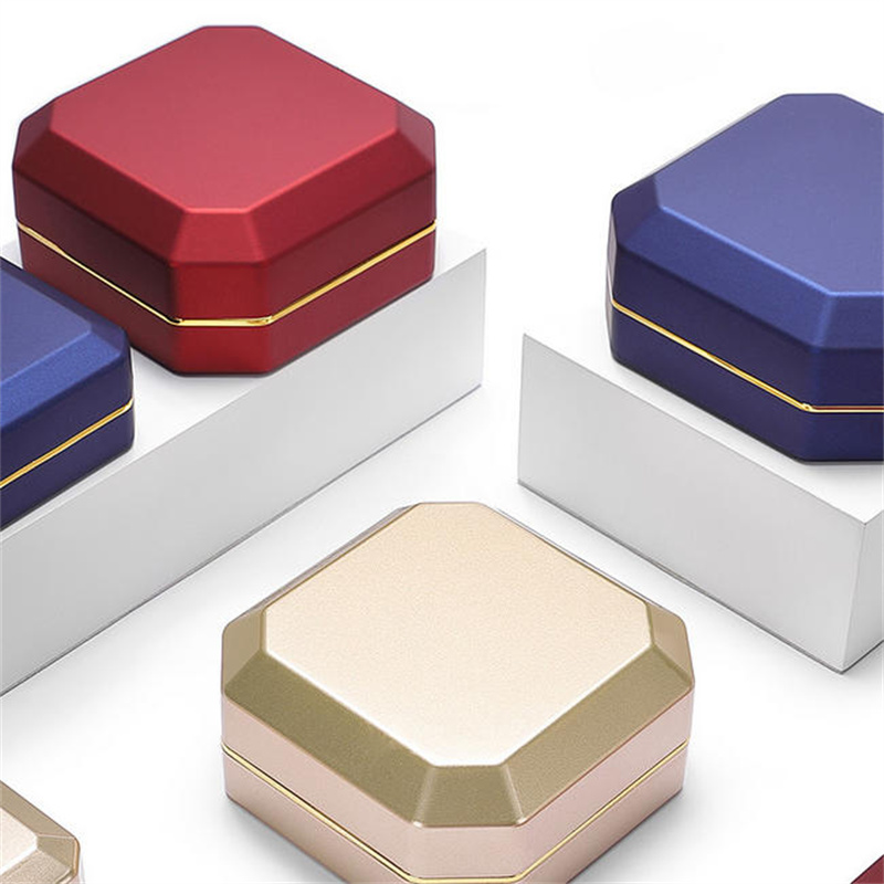 1 adet LED takı yüzük kutusu l - Velvet Ring Box Led Light Proposal incelemesi ve fiyatı