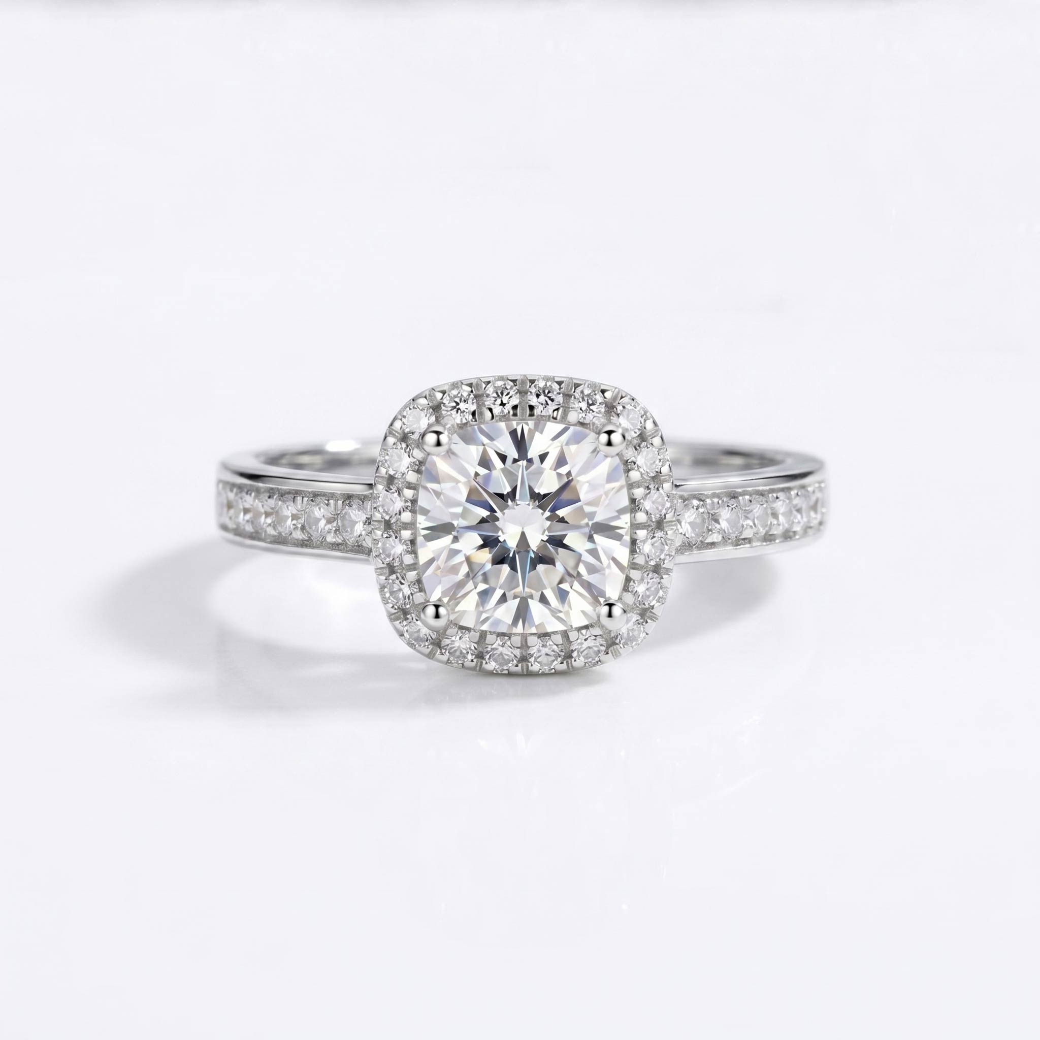 Trend Yastık Kesim Halo Mozani - Moissanite Engagement Ring 2 Carat D Vvs1 incelemesi ve fiyatı