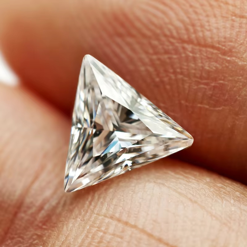 Yeni Beyaz Üçgen Kesim Mozanit - Gra Certificate Loose Moissanite Stone incelemesi ve fiyatı